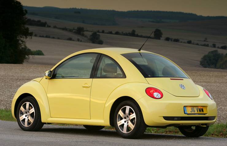 15 Extremely Girly Cars Every Guy Needs To Avoid At All Cost