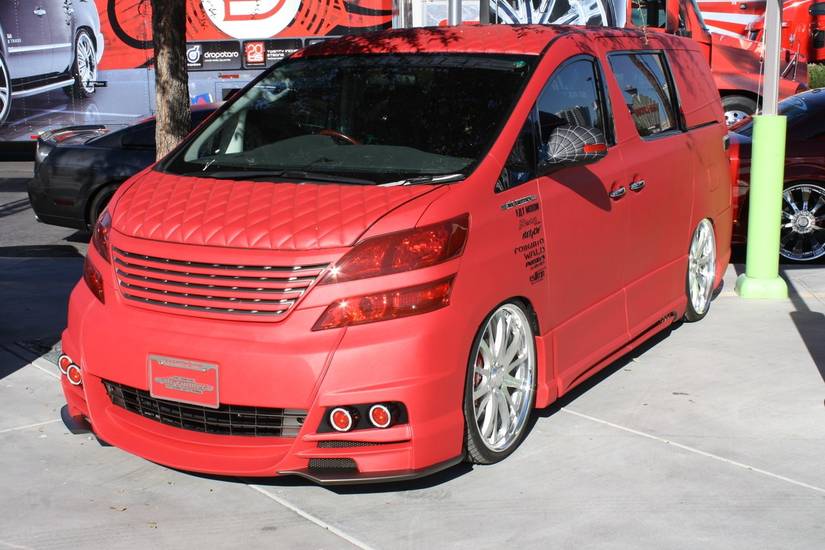 17 Minivans People Tried Modding...But It Didn't Go So Well