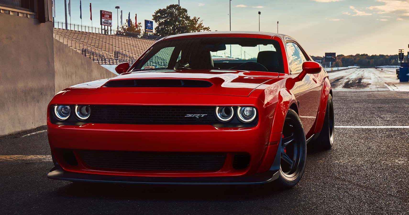 Додж чарджер srt demon