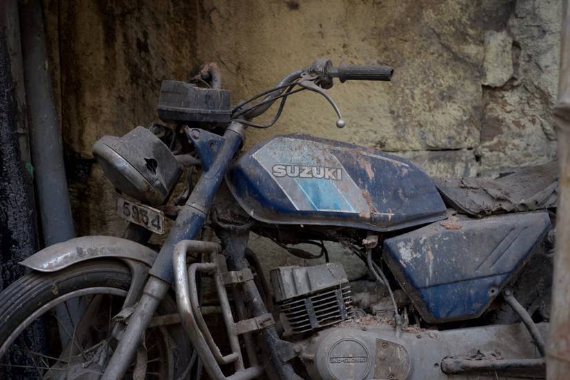 19 Pictures Of Abandoned Motorcycles We Wish We Could Rescue