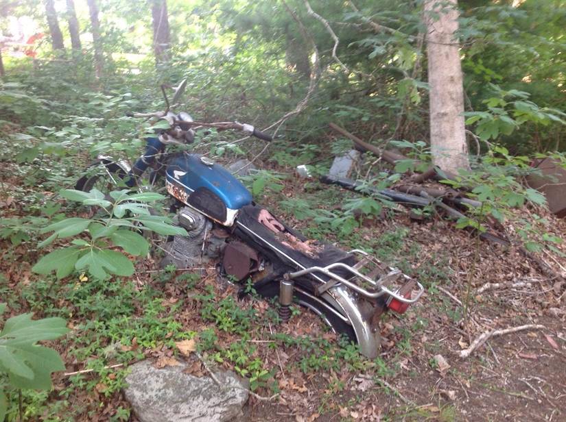 19 Pictures Of Abandoned Motorcycles We Wish We Could Rescue