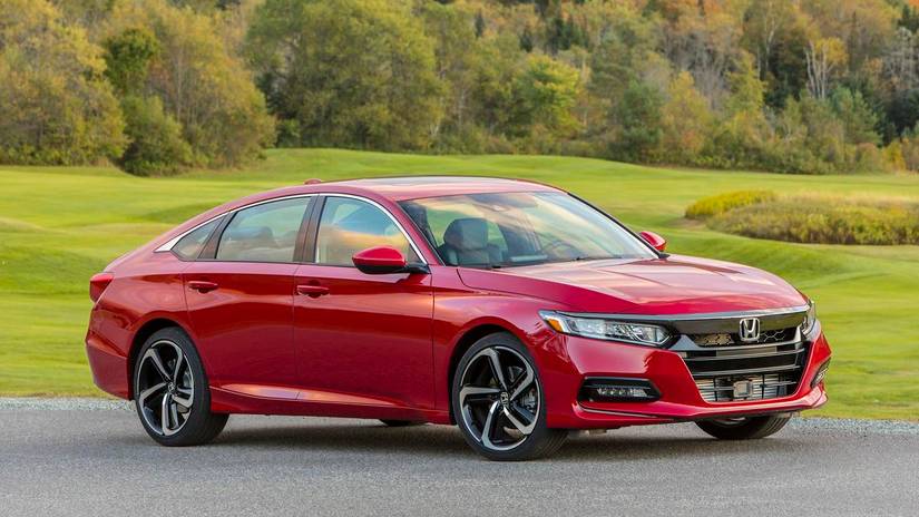20 Cars Under $20,000 That Last More Than 200,000 Miles