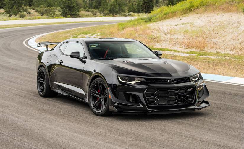 12 V8 Cars That Put Any Motorcycle To Shame (And 13 That Eat Dust)
