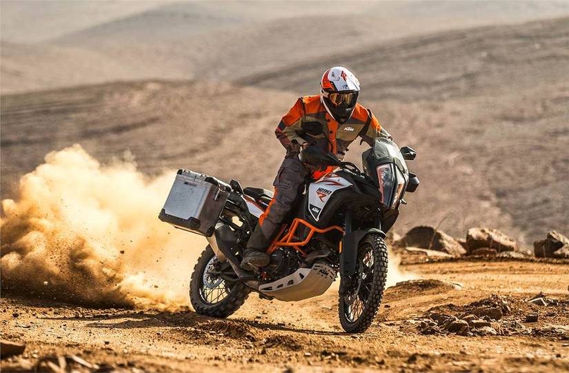 15 Motorcycles Ready For Adventure (And 4 That Should Stay Home)