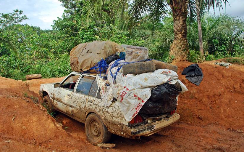 17 Pictures Of Beat-Up Cars Owners Refuse To Take To A Mechanic