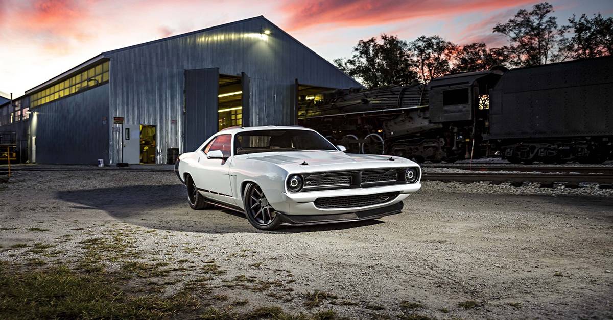 11 Classic Detroit Cars We Need Back Now (And 10 That Need To End)