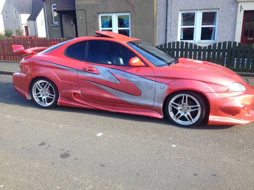 14 Modded Cars From The 90s That Make Absolutely No Sense