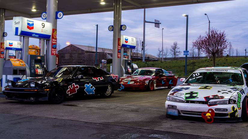 15 Pictures Of Illegal Street Racing From Around The World