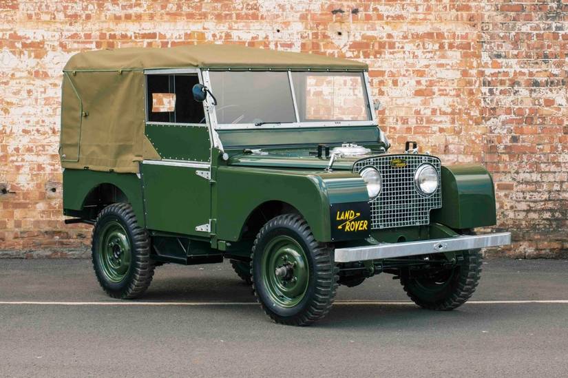 10 British Cars That Are Downright Embarrassing (And 10 That Are Legends)