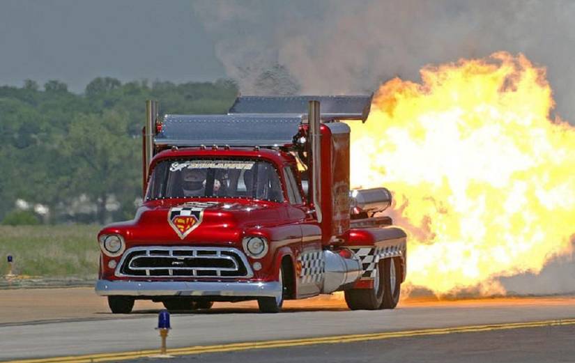 15 Pictures Of Fire Trucks Transformed Into Drag Racers (Really)