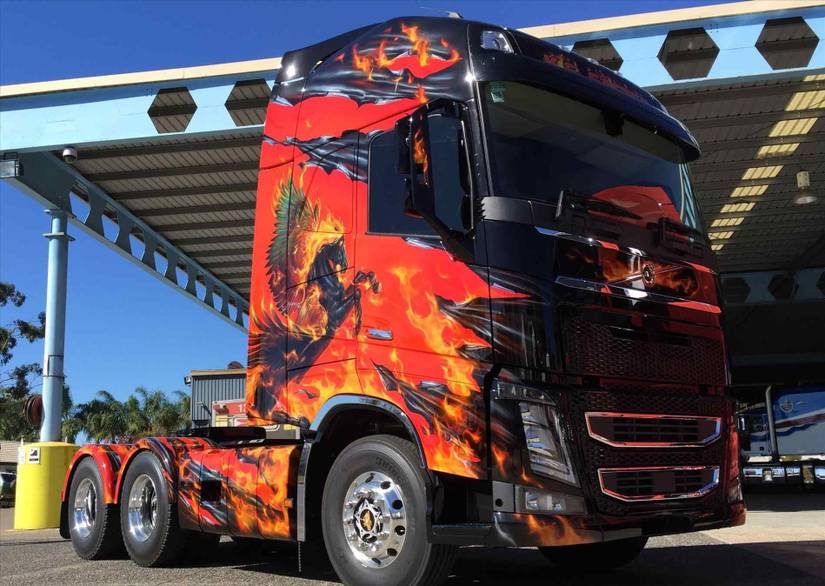 The 17 Craziest Custom Freight Trucks Ever Seen By Anyone