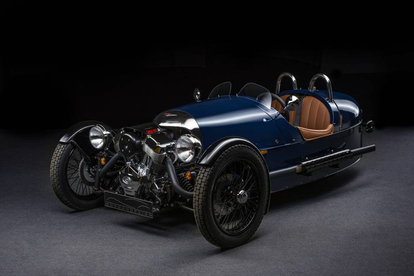 16 Pictures Of Strange Sets Of Wheels On Very Weird Cars