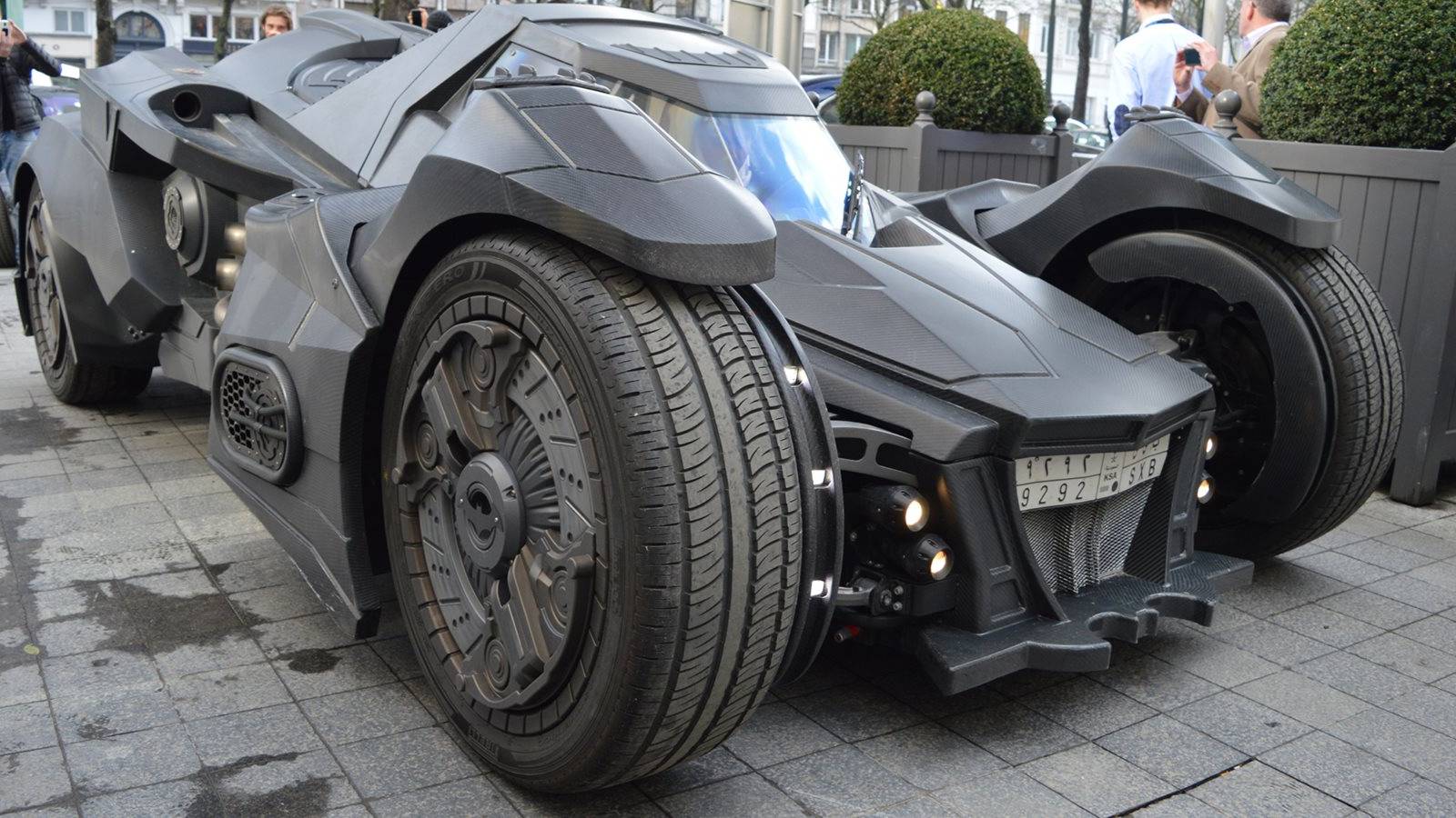 Lamborghini Gallardo Transformed Into Batmobile Straight Out Of Arkham ...