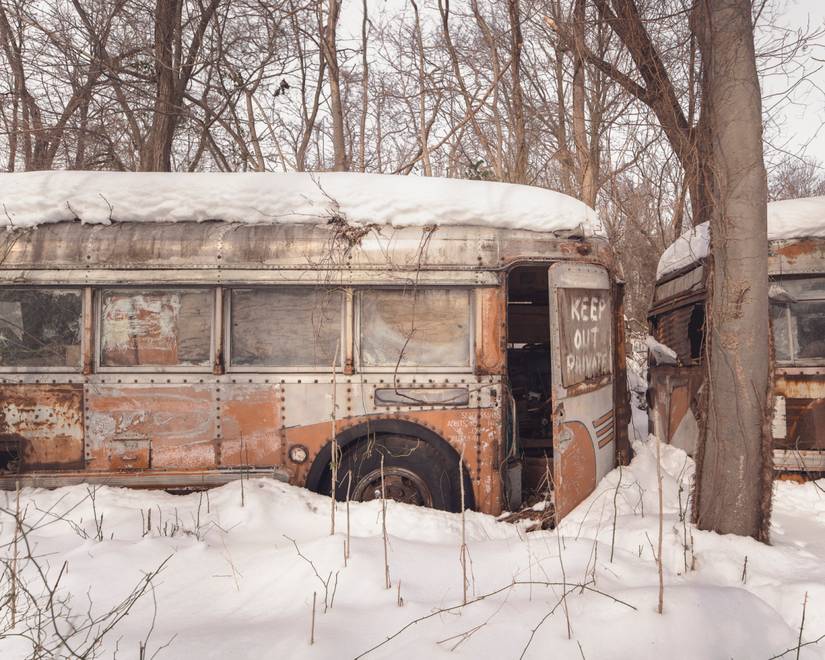 22 Mysterious Pictures Of Deserted Buses