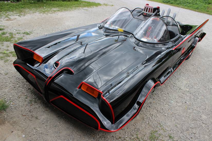 10 Custom Batmobiles The Dark Knight Deserves (And 7 He Doesn't Need)