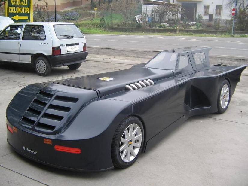 10 Custom Batmobiles The Dark Knight Deserves (And 7 He Doesn't Need)