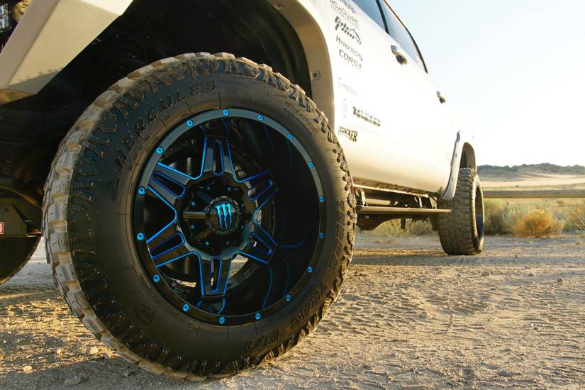 19 Car Rims That Defy All Logic And Reason