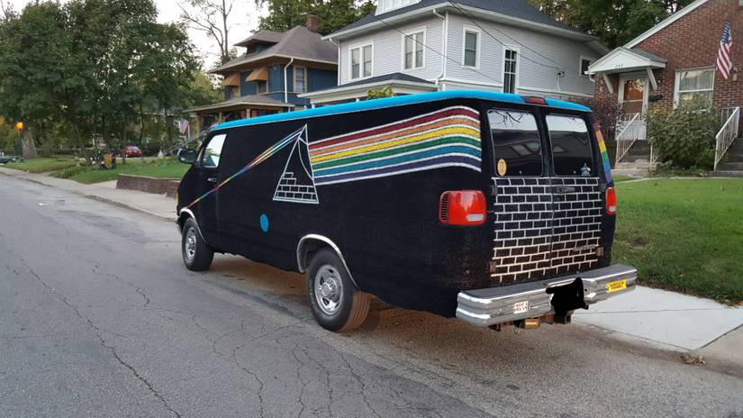 8 Van Paint Jobs That Make Our Eyes Hurt (And 9 Worthy Of Picasso)