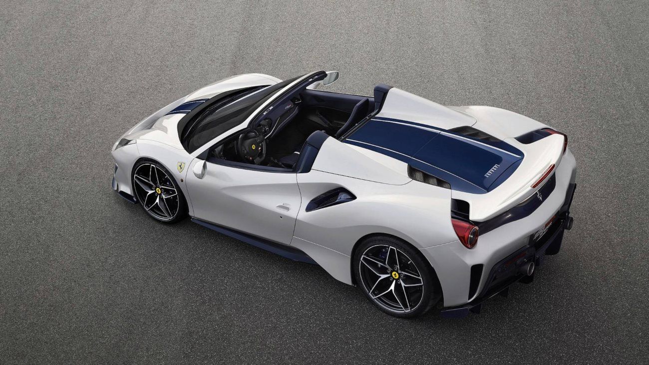 Ferrari 488 Pista Spider's Specs Revealed