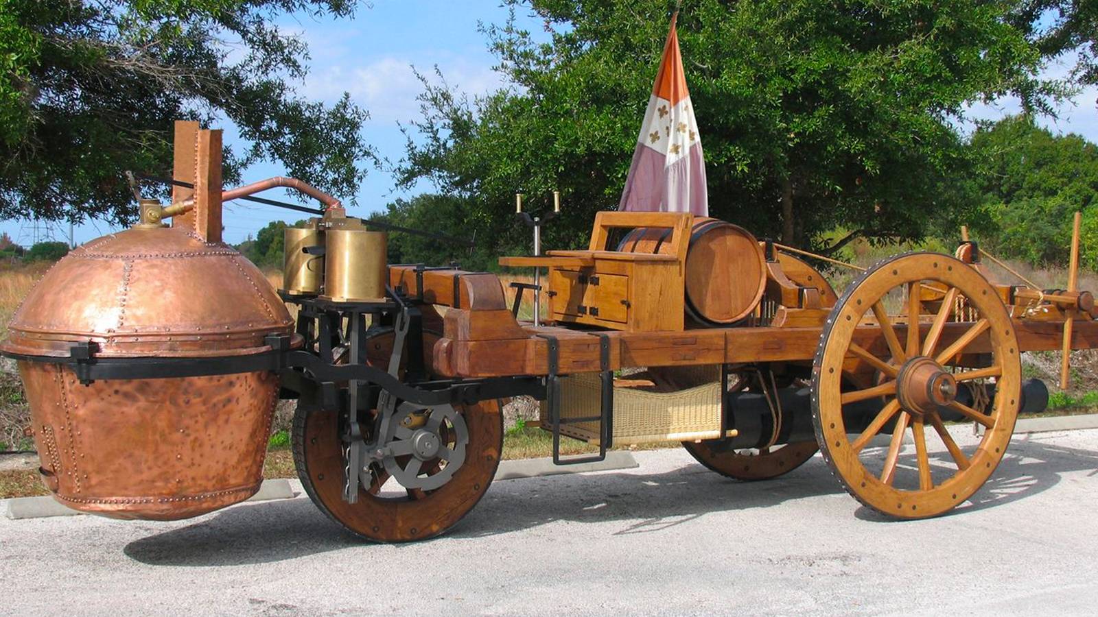 Bugün öğrendim ki: Dünyanın ilk otomobilinin...