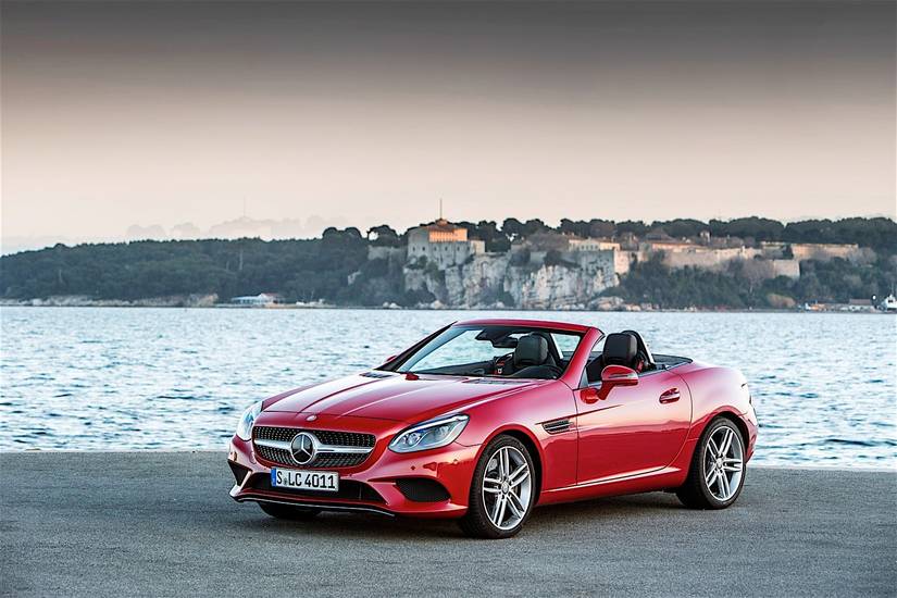The Top 10 Cars Made in Italy (And 15 That Left Us Scratching Our Heads)