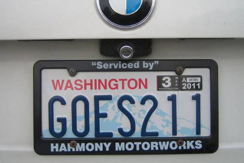 28 License Plates And Bumper Stickers That Are Just...So Embarrassing