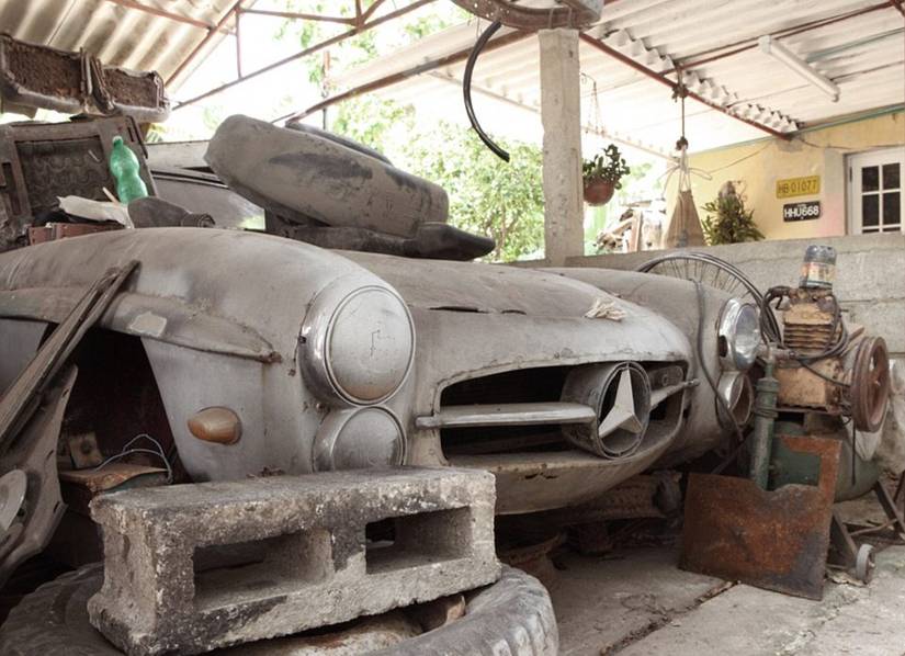 15 Sad Pics Of Cars Rusting In Cuba (And 10 Restored Better Than Ever)