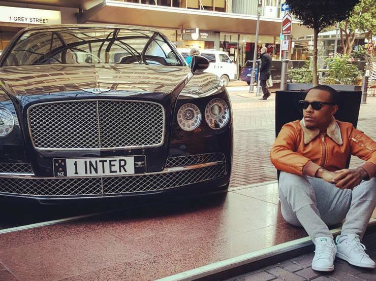 20 Celebs That Pretended To Own Fake Cars They Really Rented