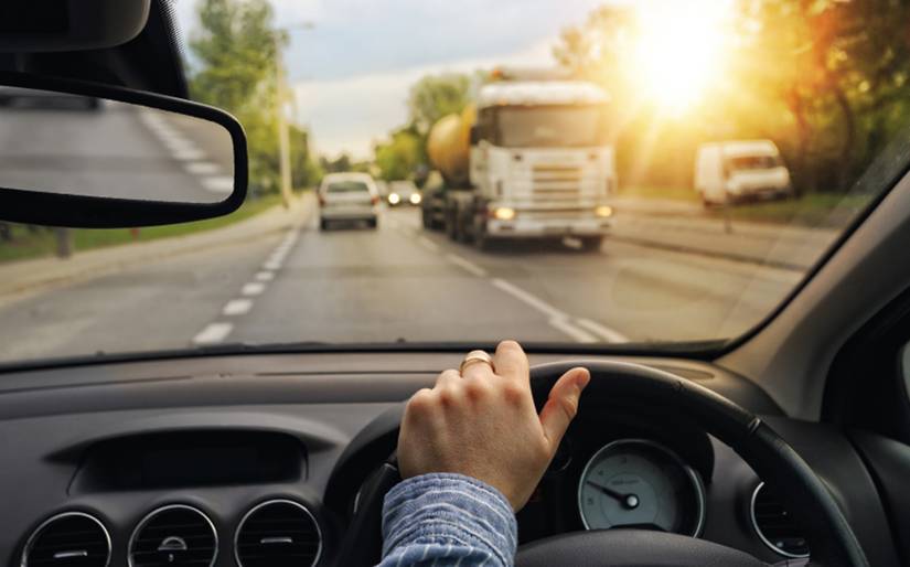 10 Common Mistakes People Make While Learning To Drive