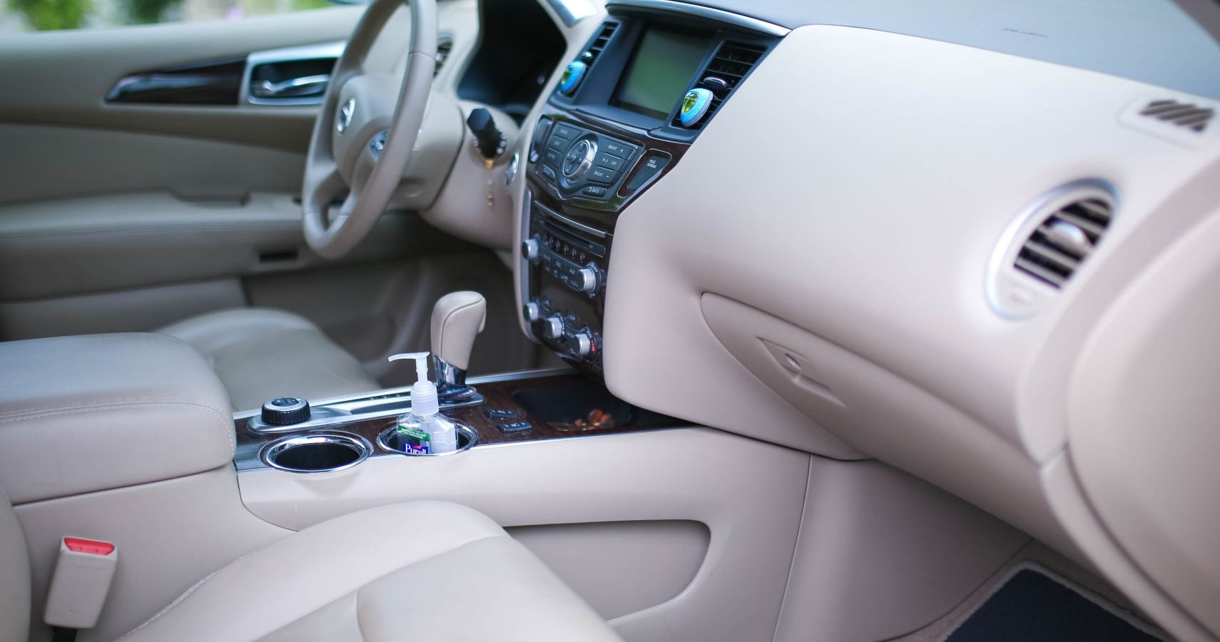 10 Easy Tips To Keep The Inside Of Your Car Smelling Great