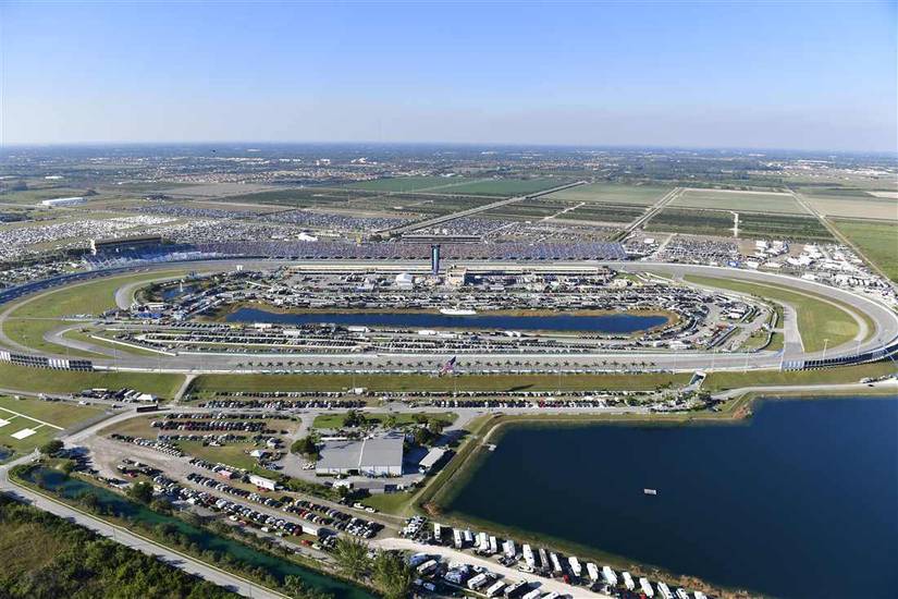 The 10 Coolest American Race Tracks Open To The Public (& Where You Can ...