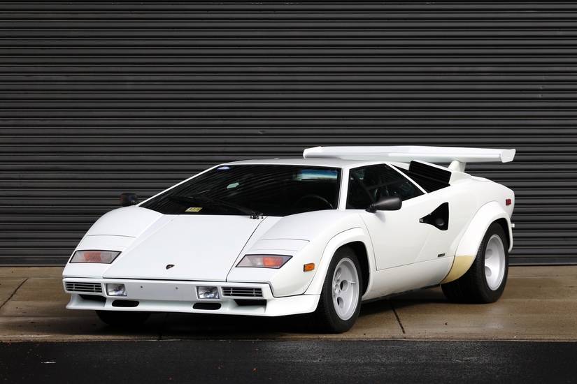 10 Classic Cars From The 1970s We Wish We Could Easily Drive Today