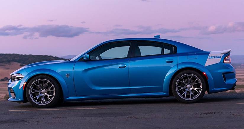 5 Fastest SRT Cars (And 5 Mercedes-Benz AMGs That Can Destroy Them)