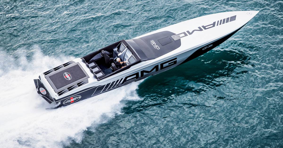 3,100 HP Mercury Engined Cigarette 515 Offshore Racing Boat