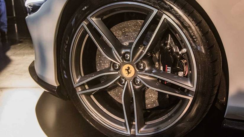 10 Most Insane Features Of The New Ferrari Roma