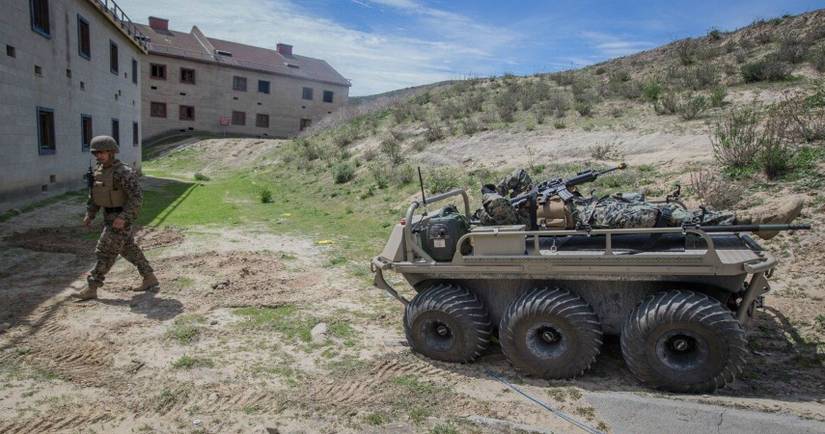 U.S. Army Adopts New Robotic Mule (MUTT) For 2021