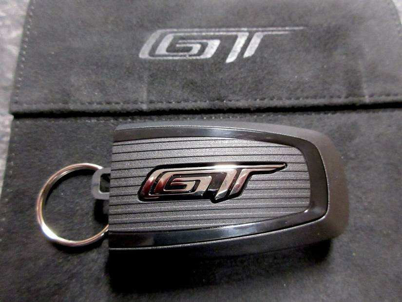 15 Reasons Why We'd Buy A Ford GT Over A Ferrari