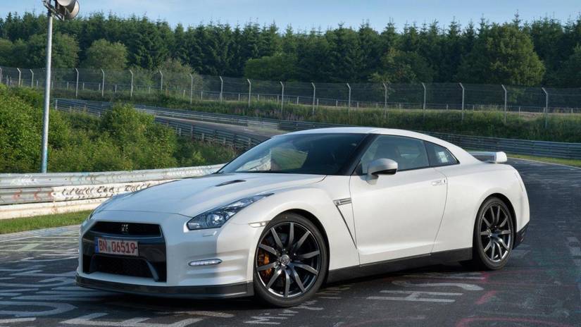 14 Pics Showing The Nissan GTR's Evolution