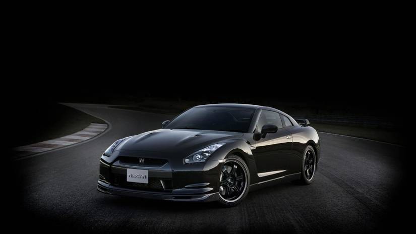 14 Pics Showing The Nissan GTR's Evolution