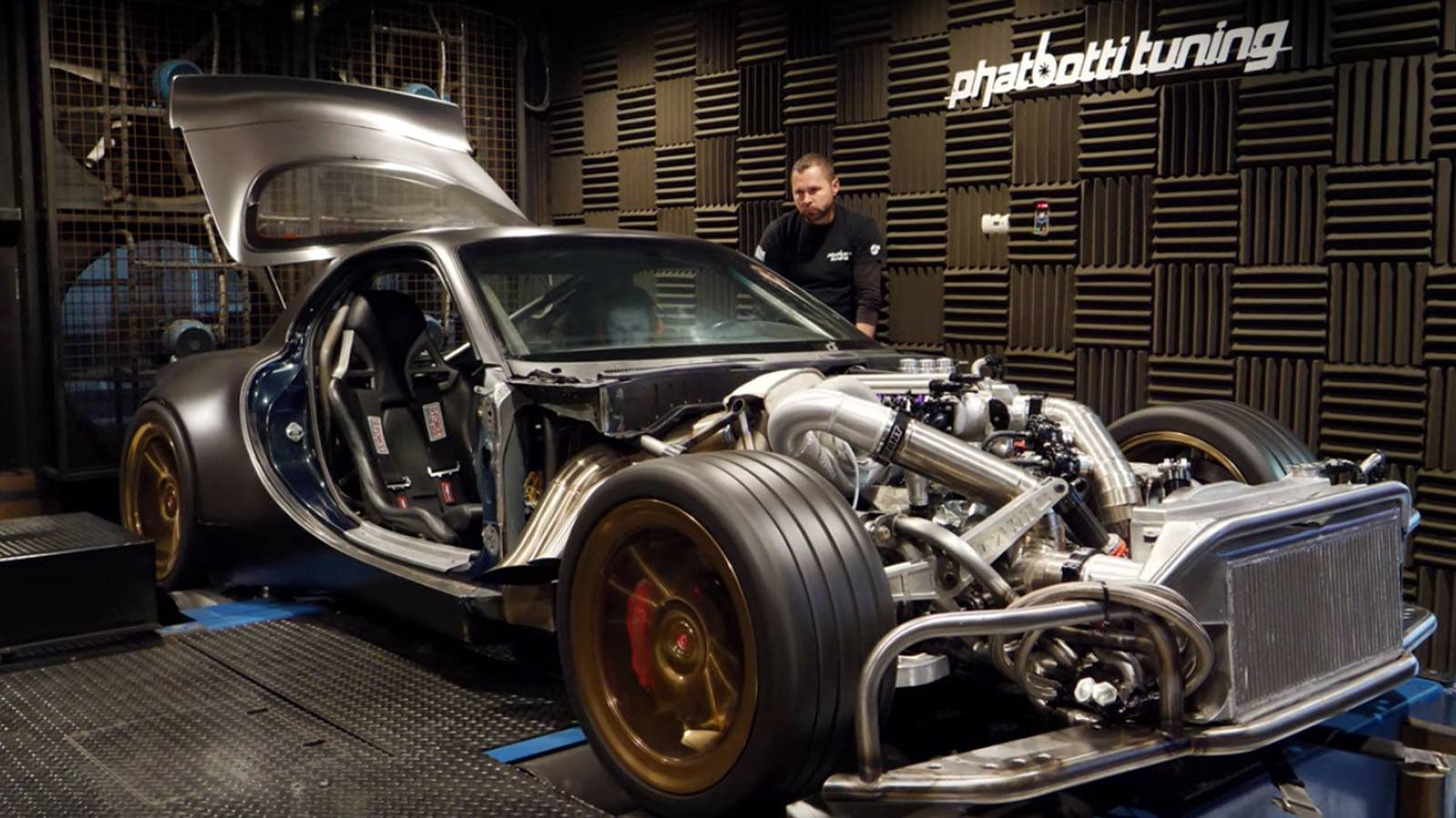 Check Out This Crazy 4-Rotor AWD Mazda RX-7 On The Dyno