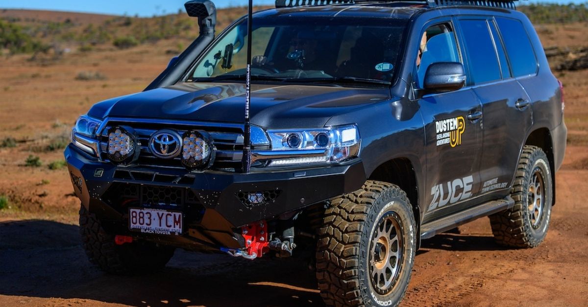 15 Photos Showing How Much The Toyota Land Cruiser Has Changed In 40 Years