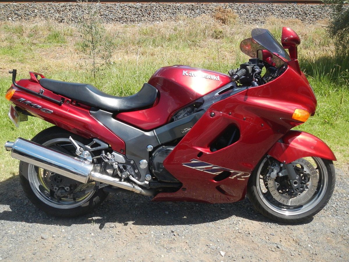 … 15 Reasons Why The Kawasaki Ninja ZX-11/ZZ-R1100 Is A Legend