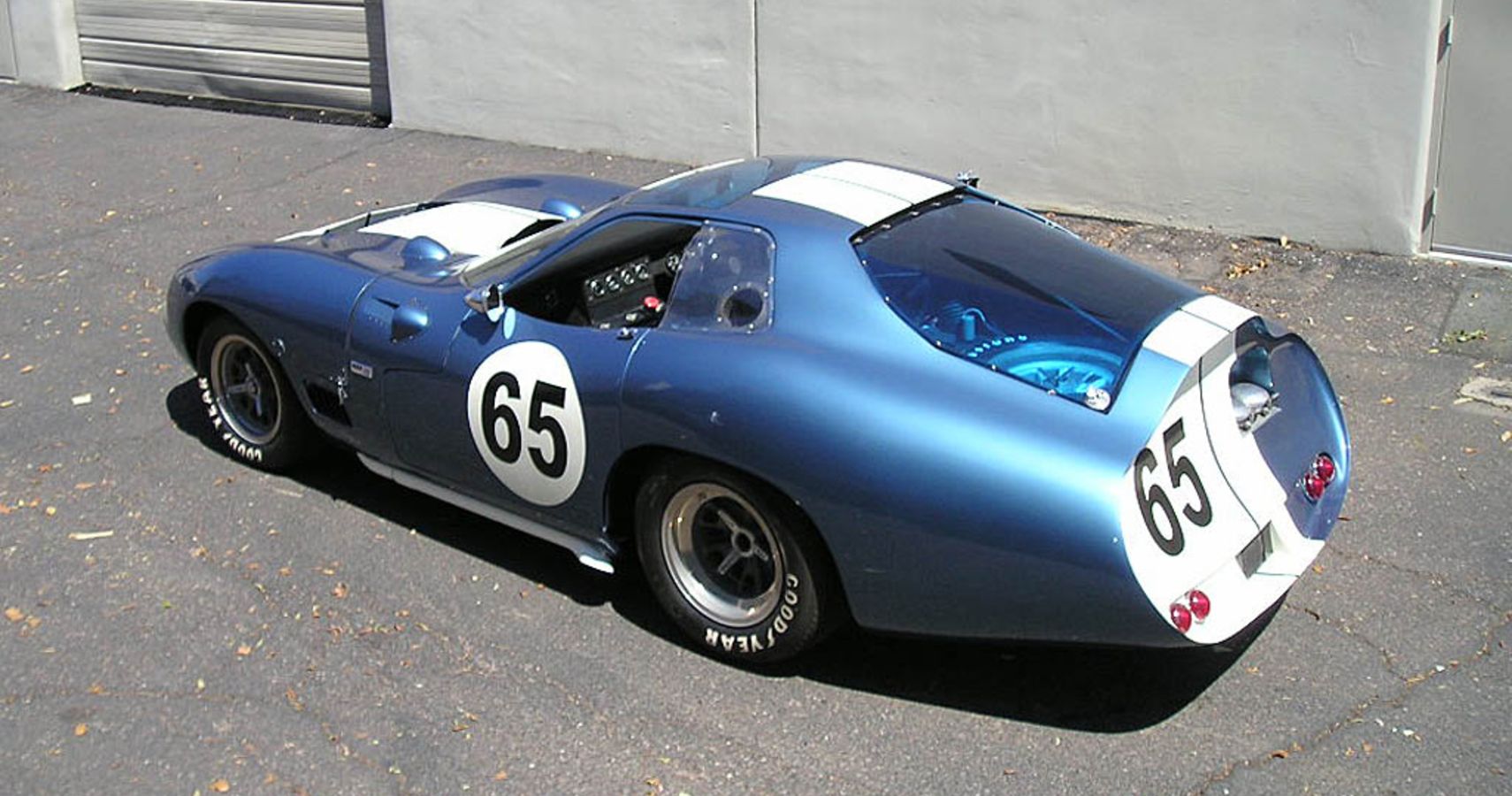 The Real Story Behind The 1965 Shelby Cobra Daytona 427