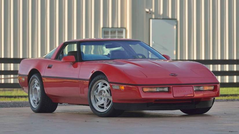 15 Reasonably Priced Cars That Can Reach 170 MPH