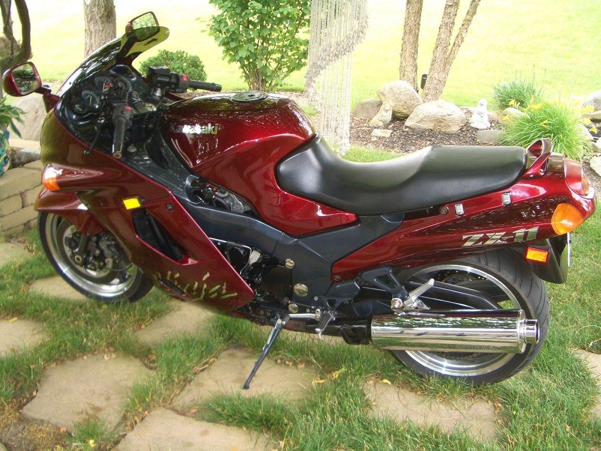  15 Reasons Why The Kawasaki Ninja ZX-11/ZZ-R1100 Is A Legend