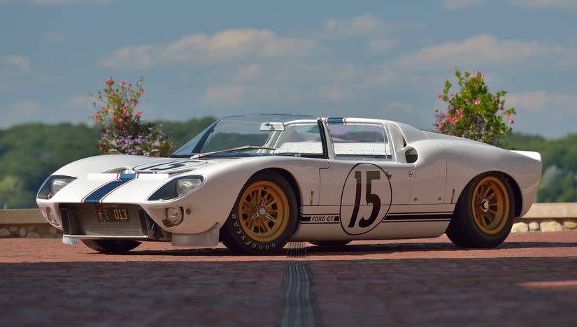 14 Most Memorable Mid-Engine Cars (And 5 Most Forgettable)