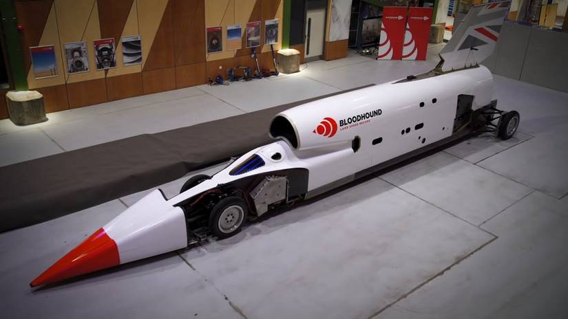 15 Ridiculously Fast Drag Racing Cars