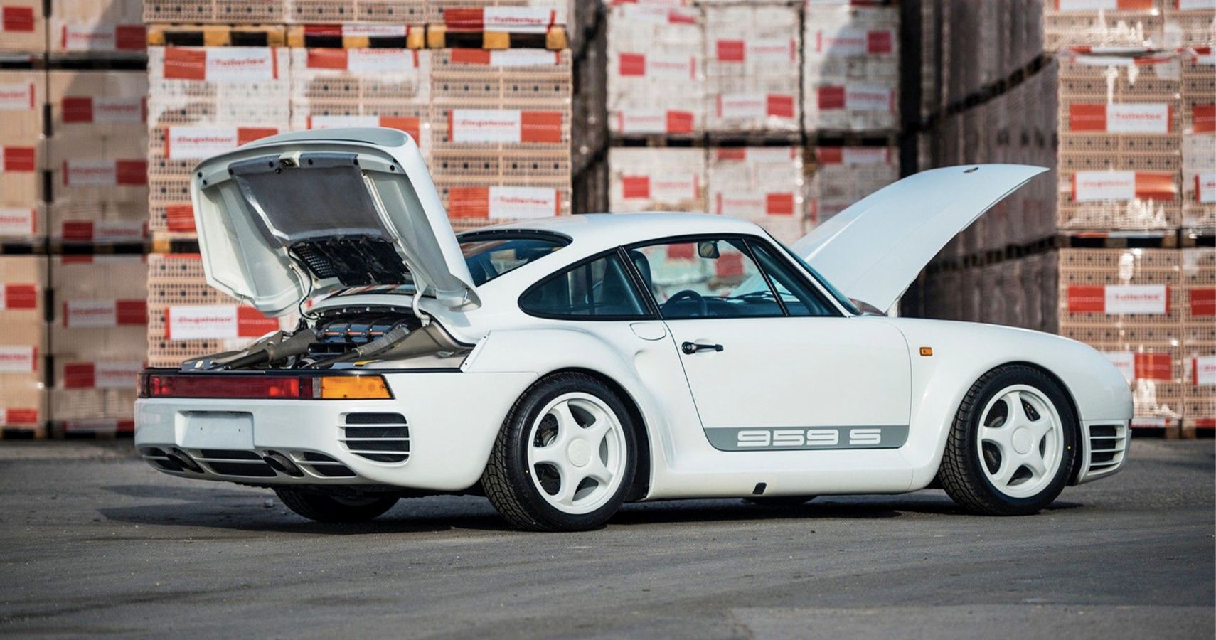 How The Porsche 959 Paved The Way For Today's Supercars