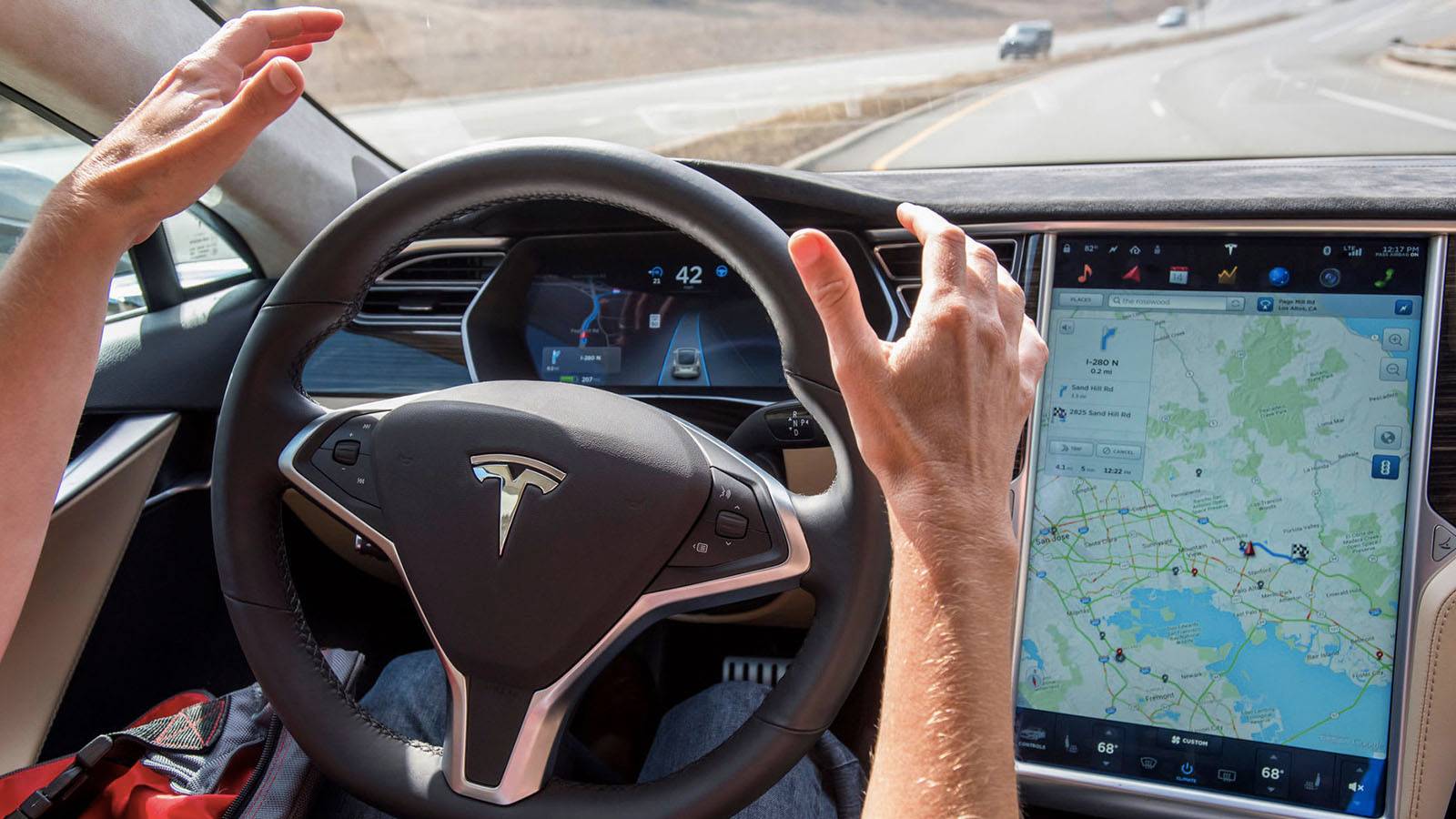 New Tesla Autopilot Update Stops At Red Lights, Stop Signs