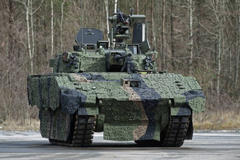 U.S. Army Weighs Lighter Tanks For Next Gen Assault Vehicles